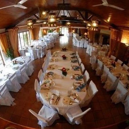 Отель Le Ratelier Montaigut-sur-Save Экстерьер фото